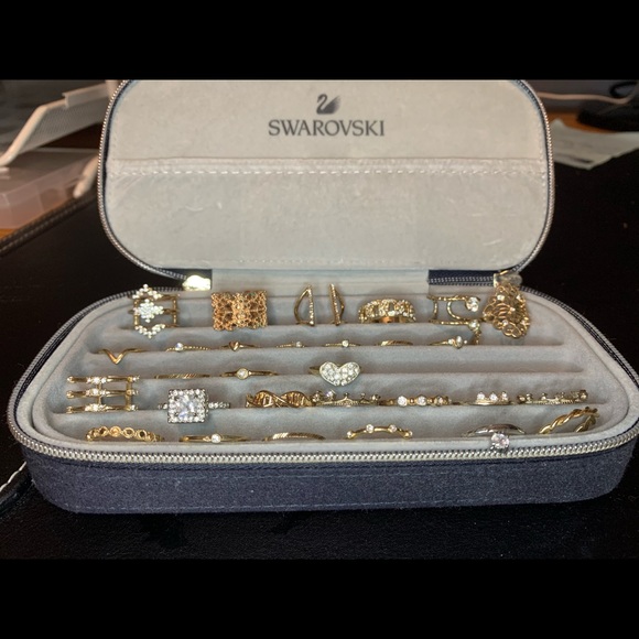 Rings and knuckle rings